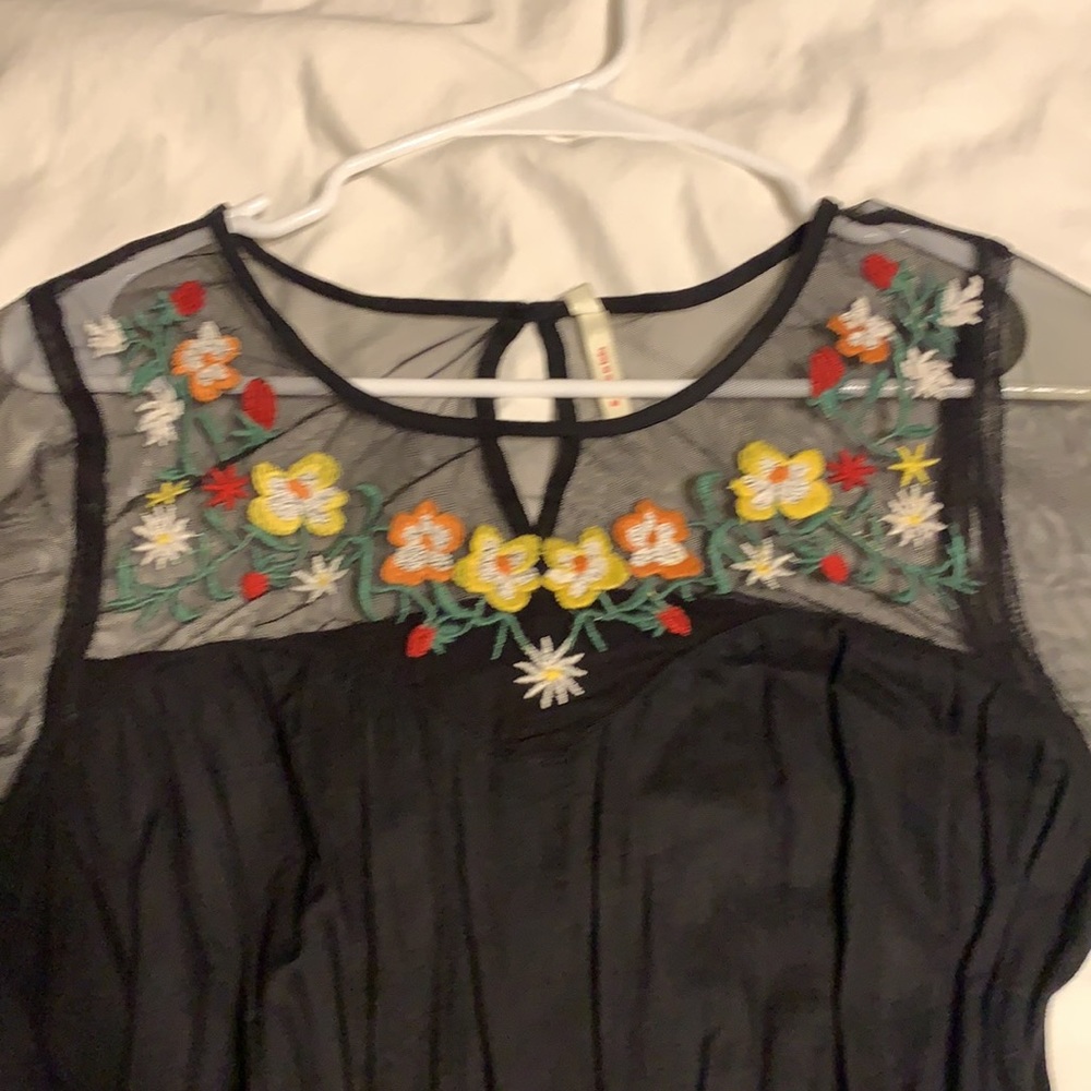 Dress - Picture 2 of 4